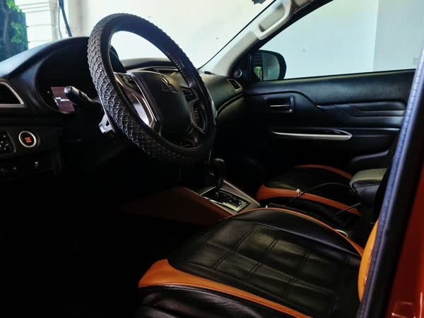 Crossovers, Mazda CX-9 interior, JMV home service car wash, Davao City