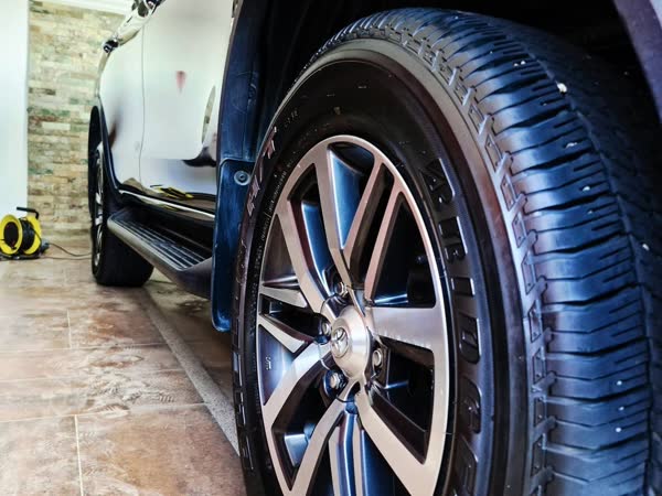 Crossovers, Mazda CX-9 interior, JMV home service car wash, Davao City