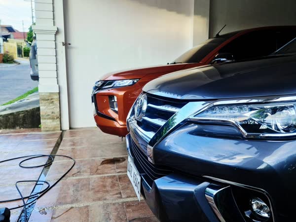 Crossovers, Mazda CX-9 interior, JMV home service car wash, Davao City
