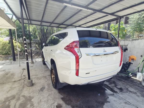 Mitsubishi Montero Sport, JMV home service car wash, Davao City
