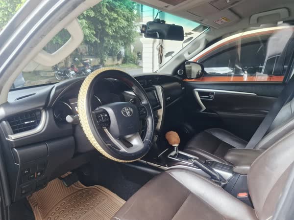 Ford Ranger and SUV interiors, JMV home service car wash, Davao City