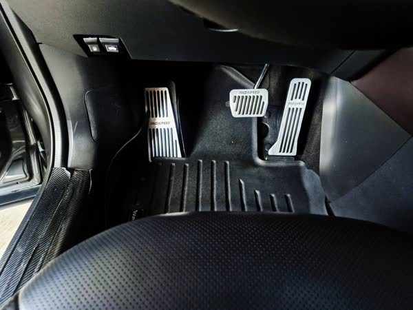 Crossovers, Mazda CX-9 interior, JMV home service car wash, Davao City