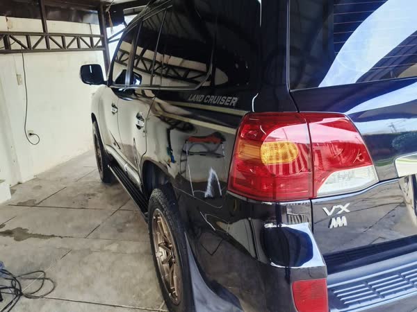 Crossovers, Mazda CX-9 interior, JMV home service car wash, Davao City
